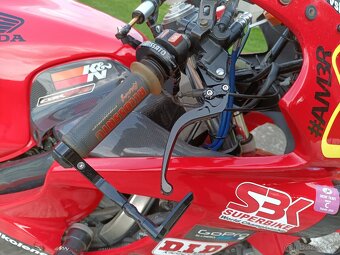 Okruhovka Honda CBR 600 f4 + náhradné diely - 7