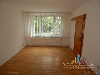 SPEKTRUM REALITY- Na Predaj 4-izbový veľkometrážny byt, 82 m - 7