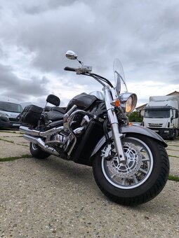 Suzuki Intruder 1800 - 7