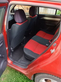 Suzuki Swift 1,3i - 7