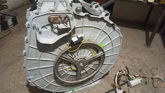 Prredám diely na práčku  Ignis AWV 515 - 7