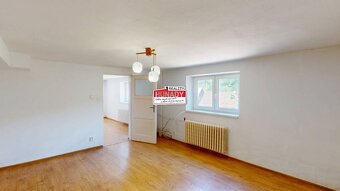 (1.985 m²) DOM V KLUKNAVE S VEĽKÝM POZEMKOM - 7
