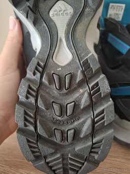 Dámske turistické topánky Adidas 40 - 7