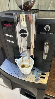 Predam profi automaticky kavovar Jura IMPRESSA Xs9 Classic - - 7