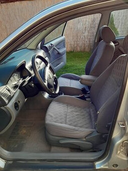 Škoda Octavia 4 x 4 kombi TDi - 7