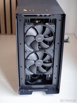 Elegantný herný PC pre fajnšmekerov - 7