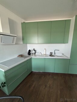 Prenajom 1,5 izboveho bytu v centre s garážovým státím. - 7