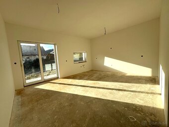NA PREDAJ novostavba rodinného domu + pozemok 819m2 Vislanka - 7