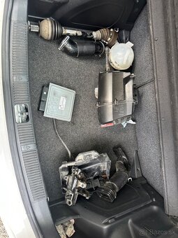 Rozpredam škoda fabia 2 1.2tsi 63kw 77kw - 7