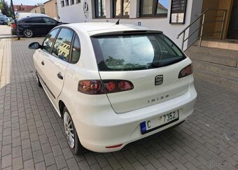 Seat Ibiza 1,2 i benzín manuál 51 kw - 7