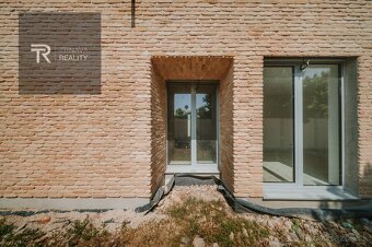 MODRANKA LUXUSNÁ NOVOSTAVBA RODINNÉHO DOMU V TICHEJ ČASTI - 7