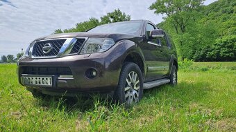 Nissan Pathfinder 3.0 DCI AT V6 - 7