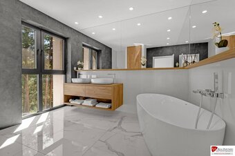 Na predaj nádherný 4 izbový luxusný byt,176 m2 + terasy 55 m - 7