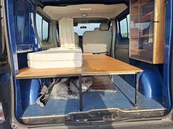Opel VIVARO 2.0 DIESEL 6 MIESTNY OBYTNÝ - 7