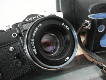 Starý fotoaparát ZENIT - 7