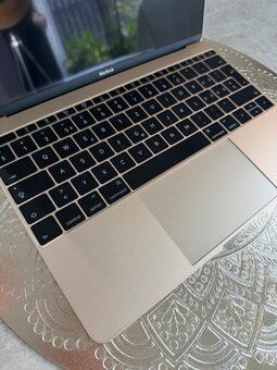 MacBook 220€ nefunkčný - 7