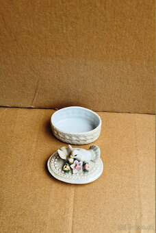 Porcelánová Dóza - cukornička + malé krčahy výška 7 cm - 7