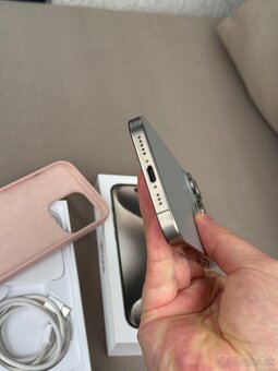 iPhone 15 pro 256gb 93% - 7