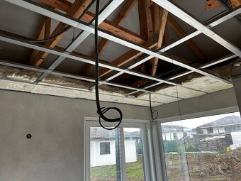 STRIEKANA PENOVA IZOLACIA - 7