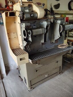 Obuvnicky kombinovaný stroj - 7