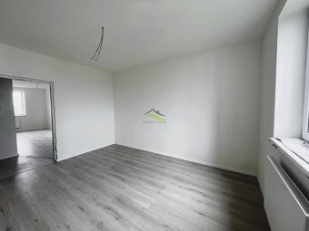 Novší 3 izbový priestranný byt 75 m2, balkón -147.000€ - 7