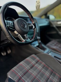 VW Golf 2.0 TSI GTI - 7