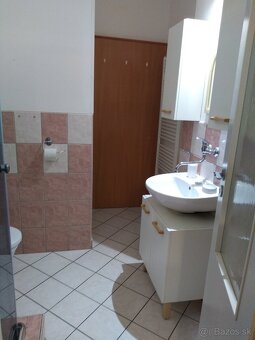 1.izb.byt v RD na Zobore - 7