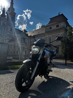Suzuki GRS 600 - 7