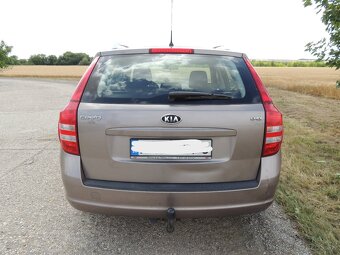 predám kiu ceed SW - 7