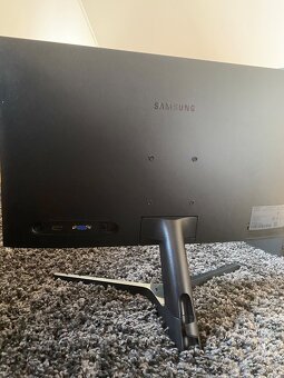 Stolný PC + Monitor - 7