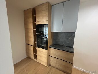 MODERNÝ 2i BYT v NOVOSTAVBE PANORAMA - 2x PARKING - 7