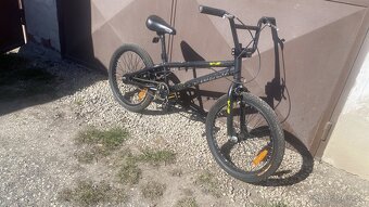 Freestylový bicykel BMX skakaci - 7
