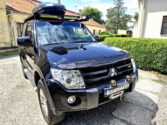 Mitsubishi Pajero IV 3.2 DiD 147 kw 4x4 ADVENTURE - 7