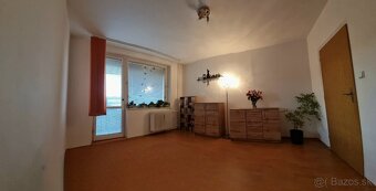 PREDAJ- VEĽKÝ 3 IZBOVÝ BYT-2 loggie BLÍZKO CENTRA - 7