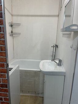 Byt na prenájom 45,8 m2 zariadený - 7
