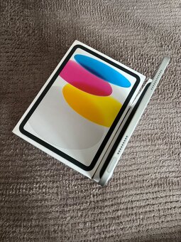 Apple iPad 256GB Wi-Fi Silver. Ako nový - 7