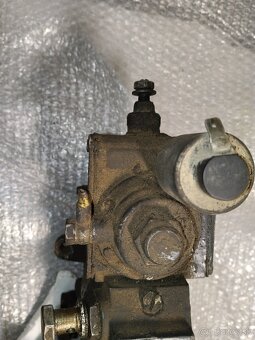 Vstrekovacie čerpadlo Liaz 110.850 - 7