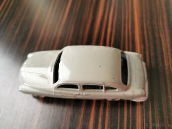 Dinky toys Ford Vedette - 7
