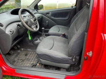 Toyota Yaris 1,0 2005 - 7