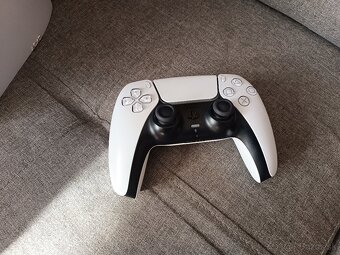 PS5 Slim - 7