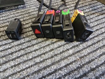 FORD Galaxy, osvetlenie, vypínače - 7