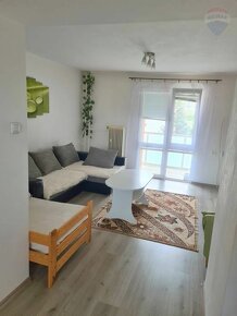 Slnečný 1-izbový byt s novým veľkým balkónom v obci Valaská - 7