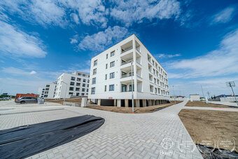 BOSEN I Moderný 3 izbový  byt v projekte Cisárky, v tichom p - 7