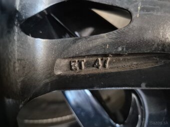 5x114,3 r17 ET47 x 7J elektróny HYUNDAI - 7