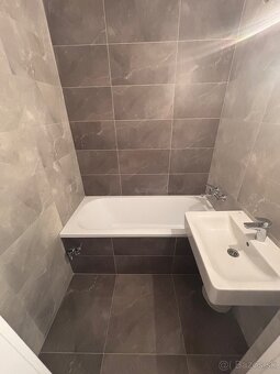 Zaciatok Petrzalky 1 izb byt, 35m2, komplet rekontruckia - 7