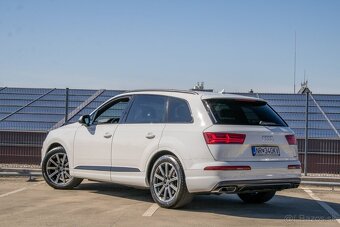 Audi Q7 3.0 TDI S-line 200 kw quattro / AJ NA SPLÁTKY/ - 7
