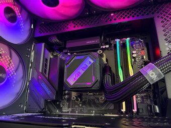 Ryzen 7 9800x3D•RTX 5080 16GB•32GB RAM, 2TB SSD•850W - 7