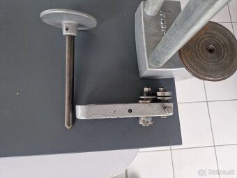 Uzatvárač konzerv /rezervovaný do 22.11./ - 7