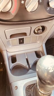 Toyota RAV4 2.0 VVTi 2001 M/5, 4x4 - 7