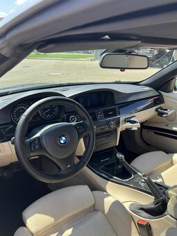 BMW E93 325i Montego Blue - 7